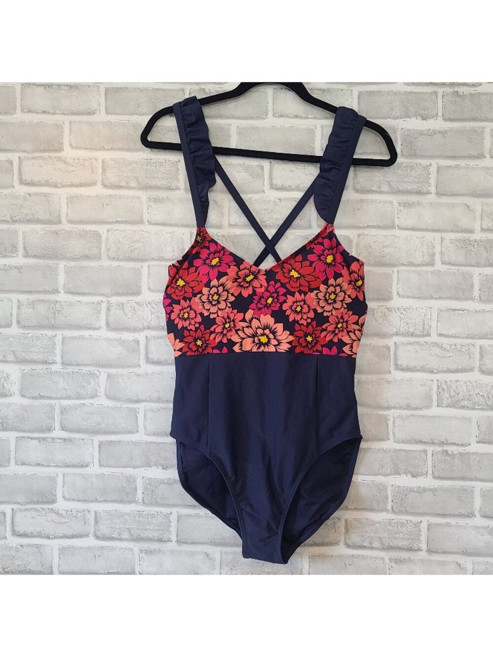 Downeast One Piece Swimsuit Modest Floral Ruffle NEW Small Beach Soft Cup